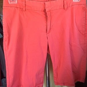 Women’s Bermuda shorts. Vanilla Star. Size 11